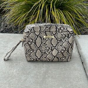 💥Steve Madden Snake-Print Wristlet Cosmetic Bag - Beige & Brown
